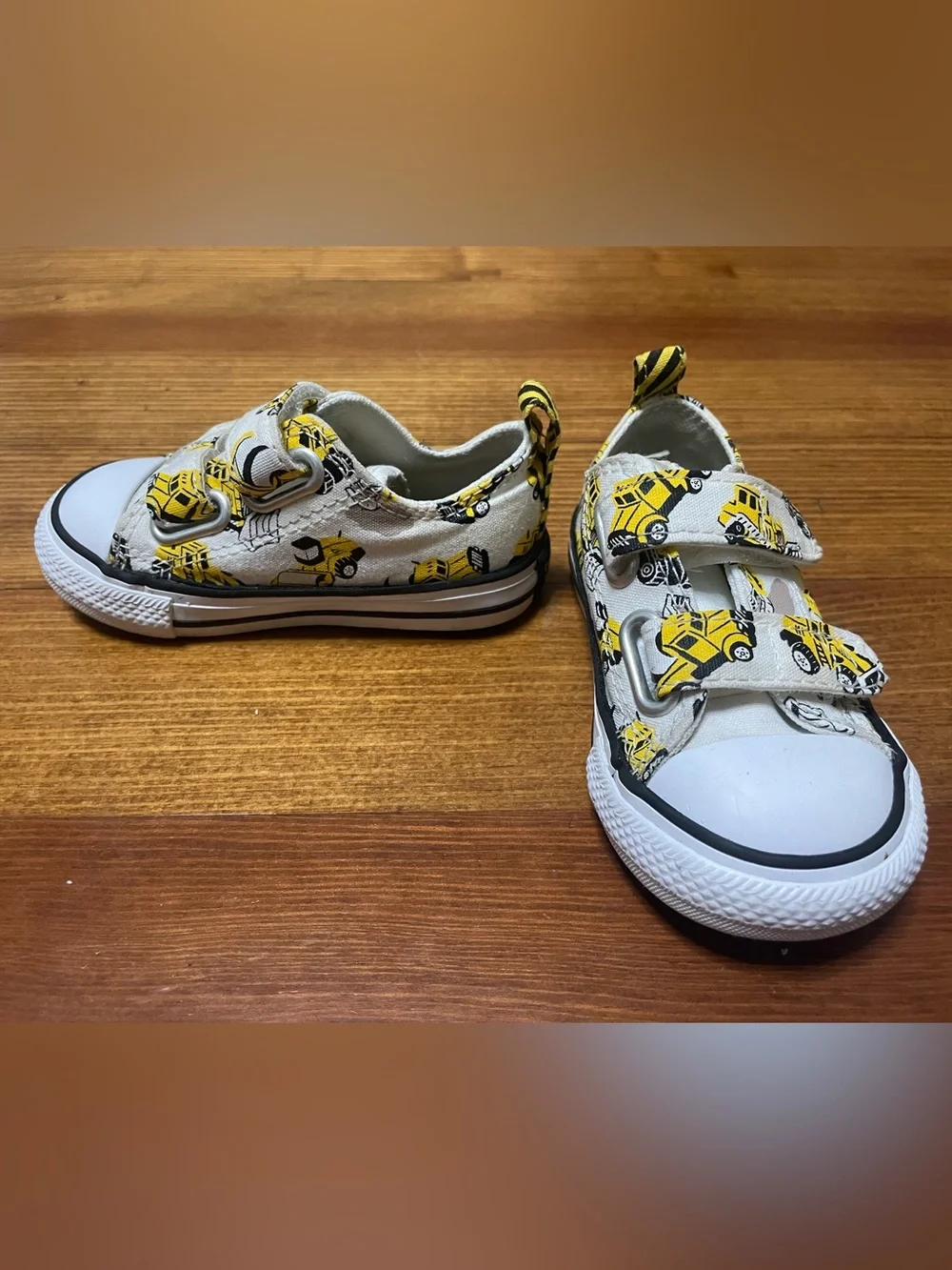 Converse Toddler White Canvas Sneakers w Yellow & Black Construction Vehicles